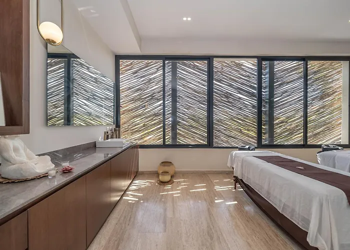 Lux 2br With Rooftop Pool, Spa, Gym, Kids Playroom #229