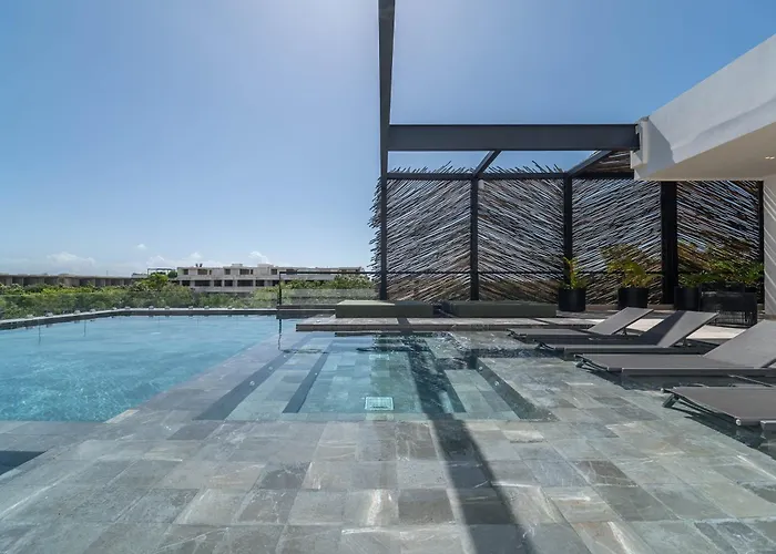 Lux 2br With Rooftop Pool, Spa, Gym, Kids Playroom #229 *