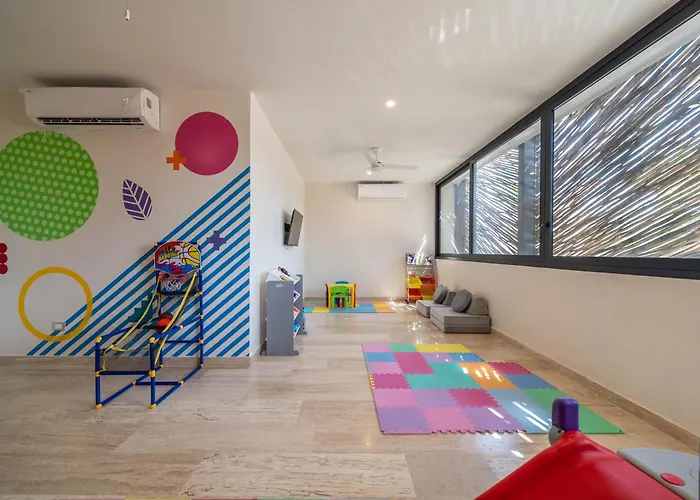 Lux 2br With Rooftop Pool, Spa, Gym, Kids Playroom #229 Casa de férias