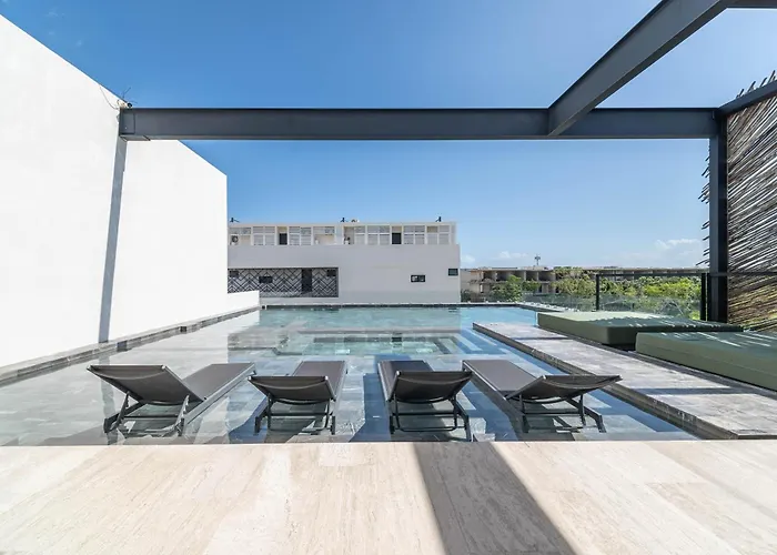 Casa de férias Lux 2br With Rooftop Pool, Spa, Gym, Kids Playroom #229