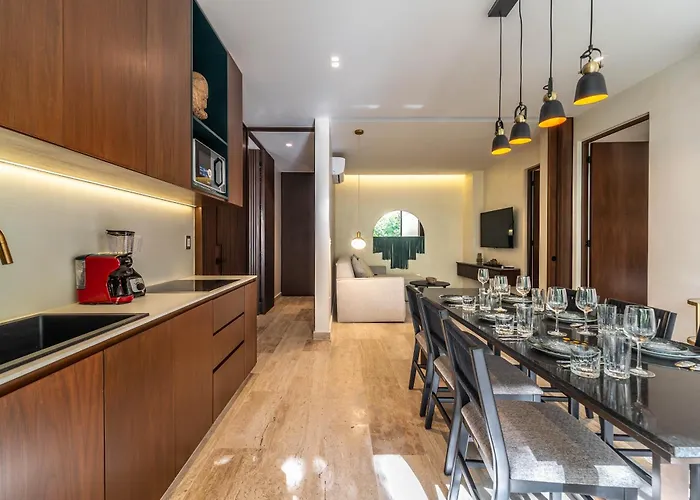 Casa de férias Lux 2br With Rooftop Pool, Spa, Gym, Kids Playroom #229